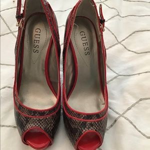 guess snakeskin heels